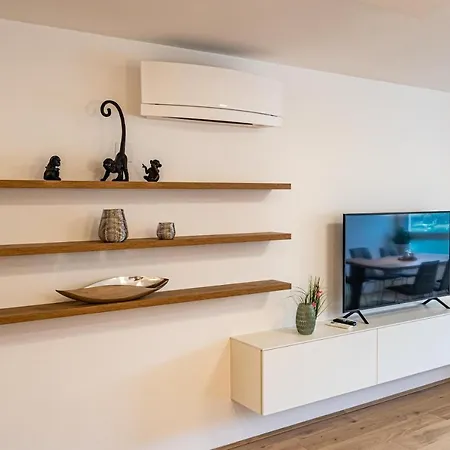 9 Alpe Maritima - Lakeview Mit Bergkulisse Apartment